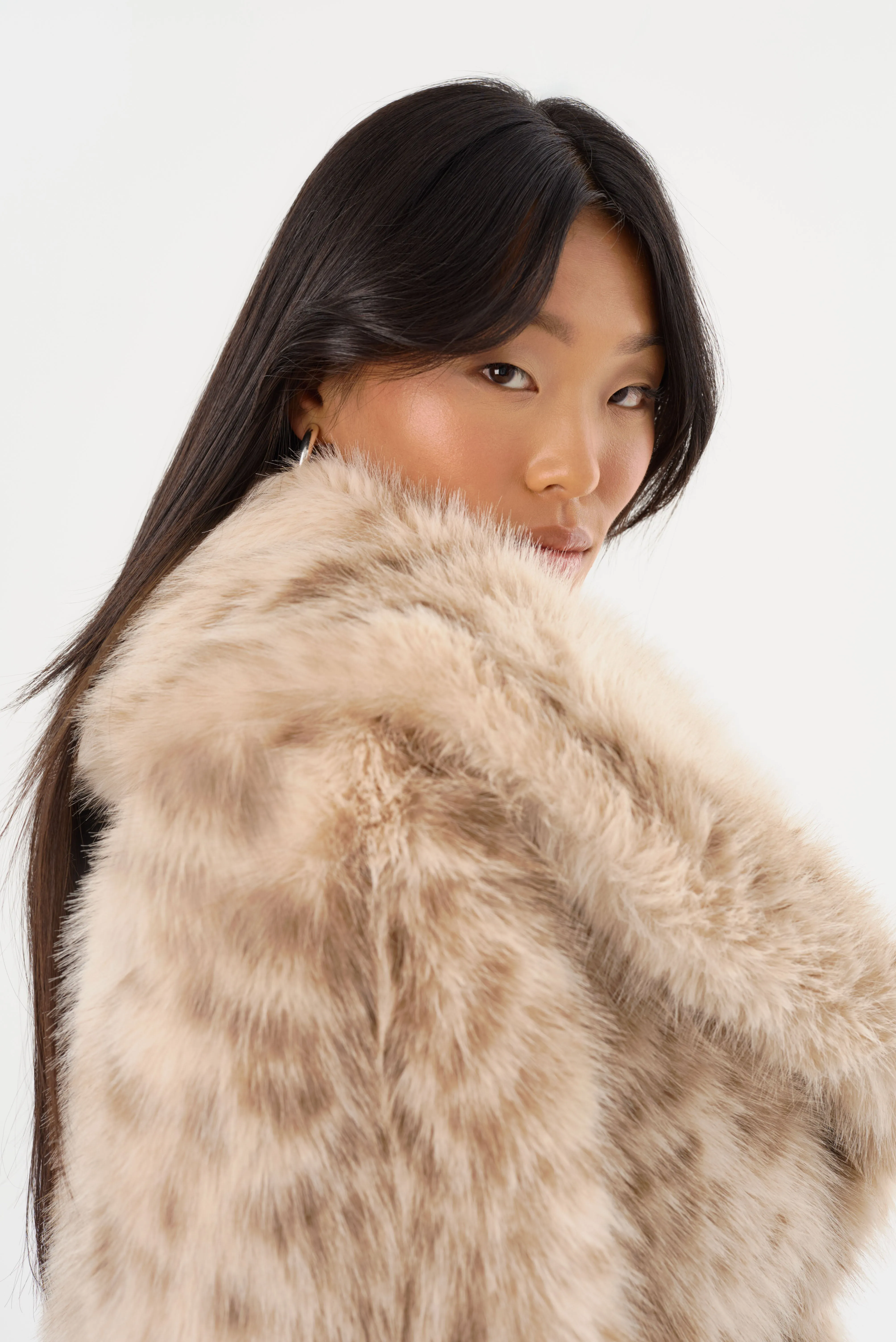 DANIKA LEO | Faux Fur Crop Jacket