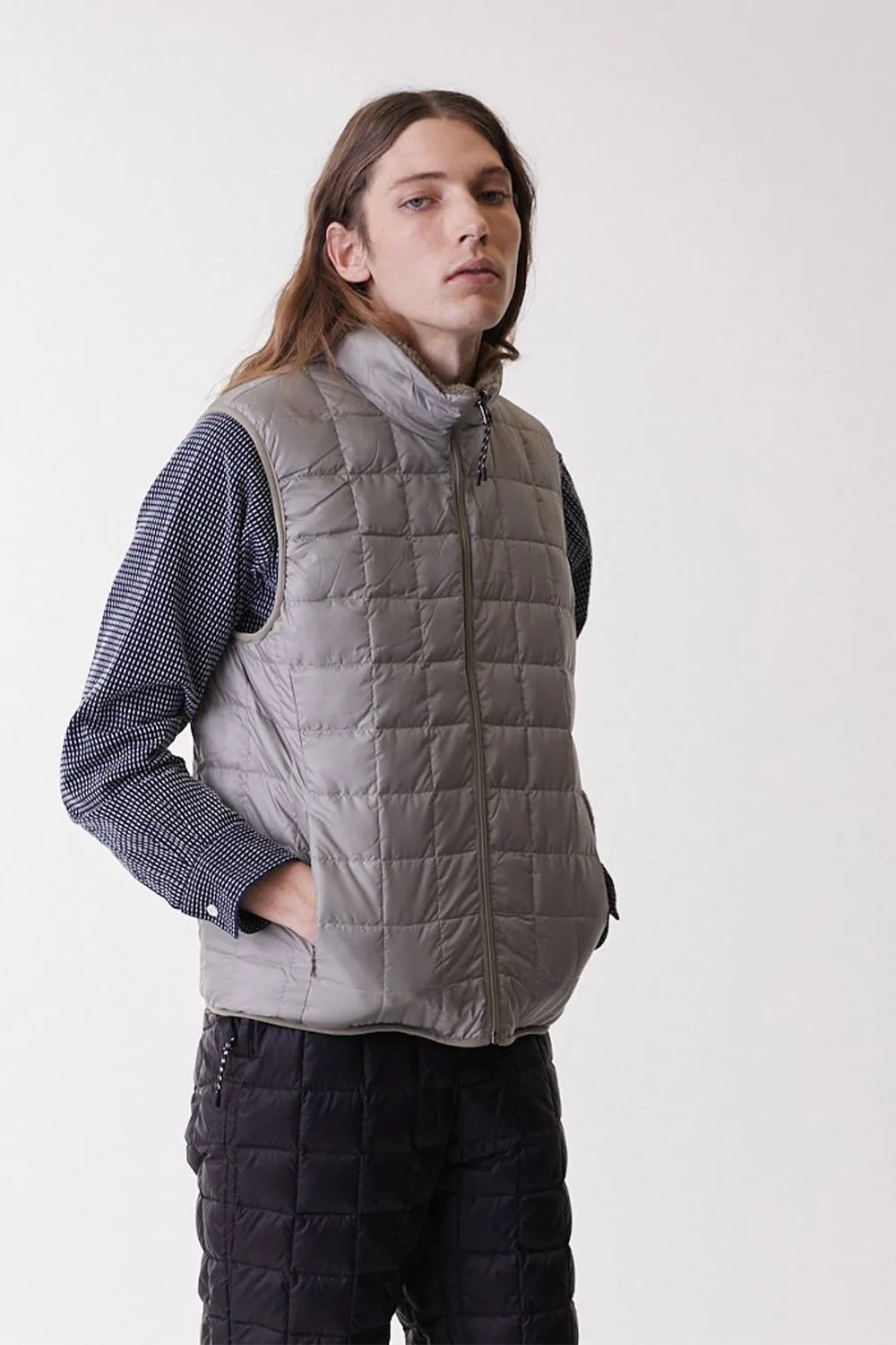 Down x Boa Reversible Vest - Black / Black