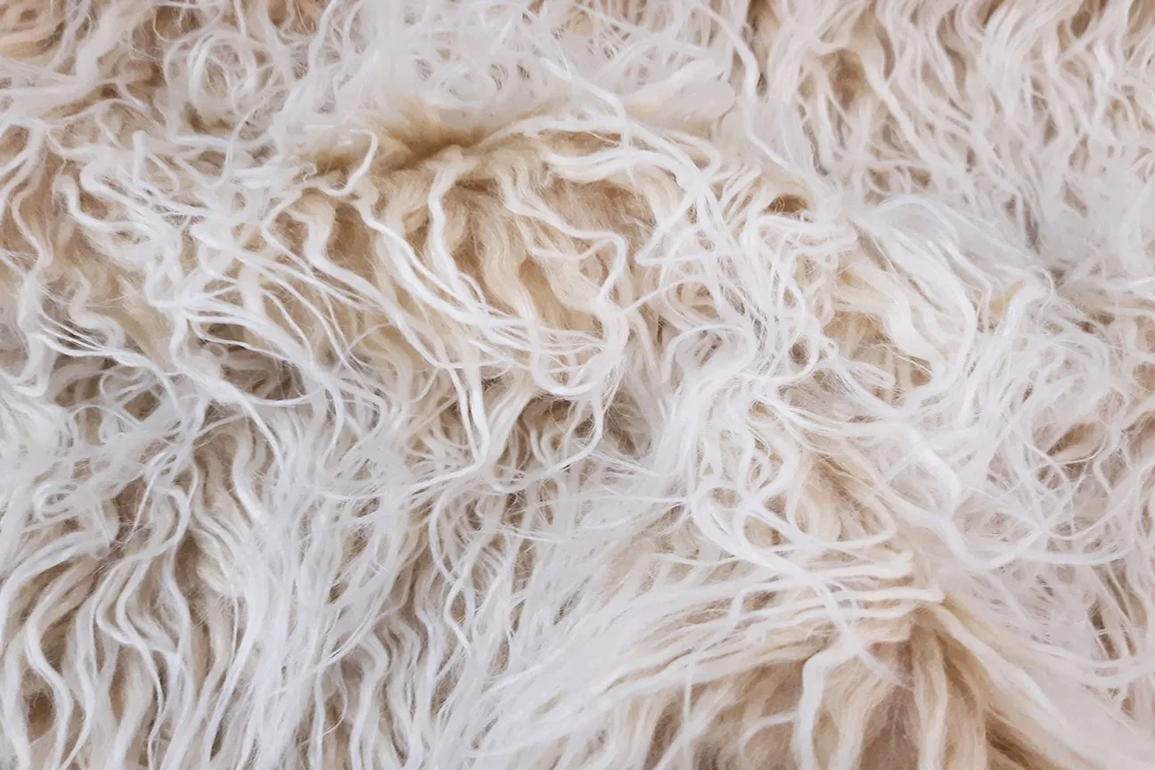 F1: Doggy Hair - Dark Cream Faux Fur SOLD OUT