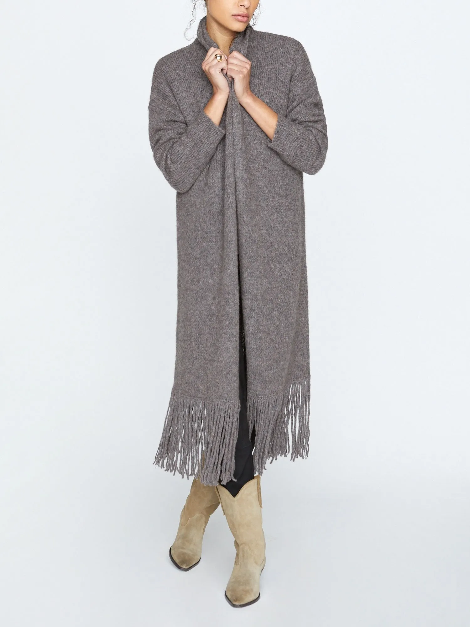 The Thela Fringe Duster