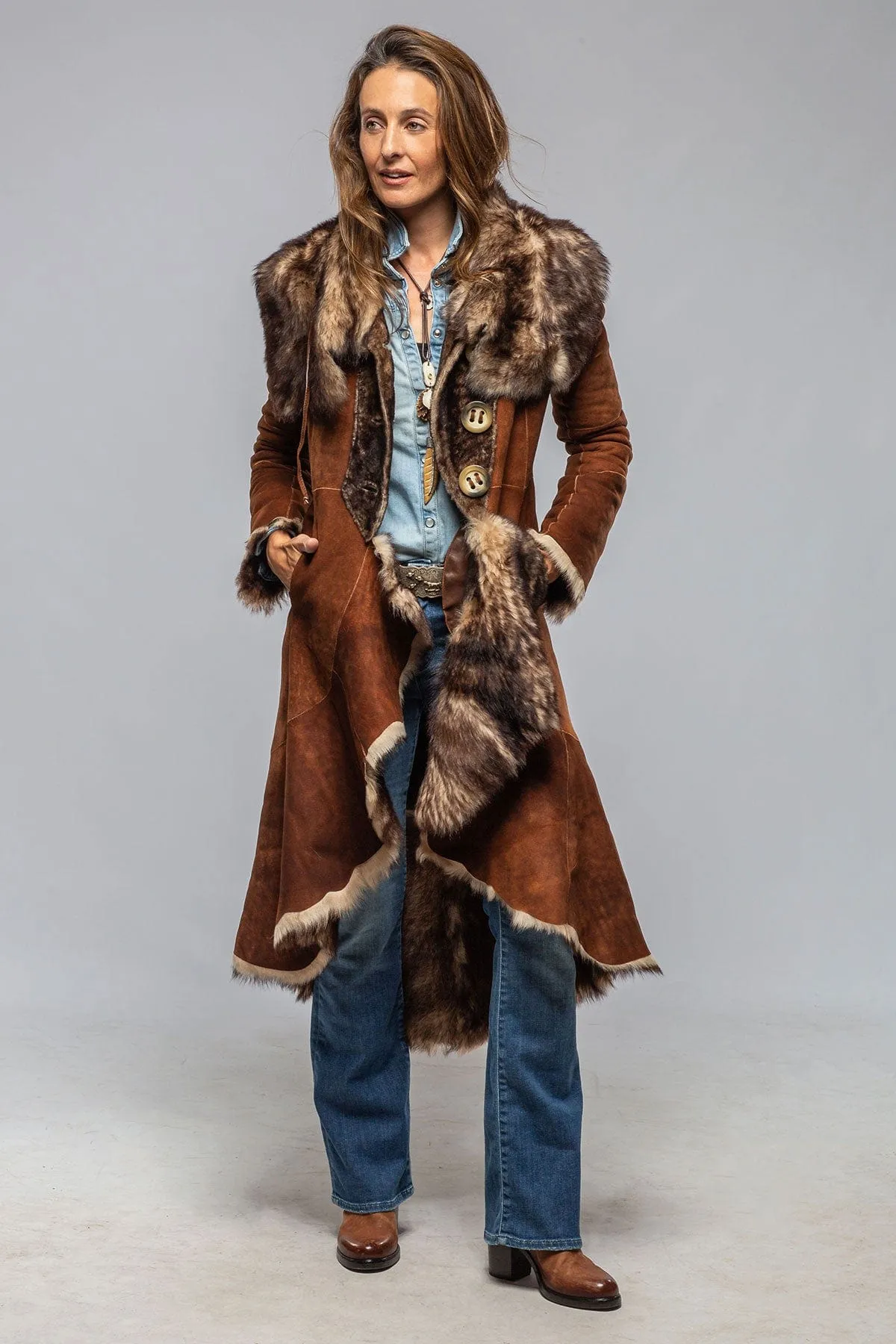 Wild Reversible Long Shearling In Ranch Brown