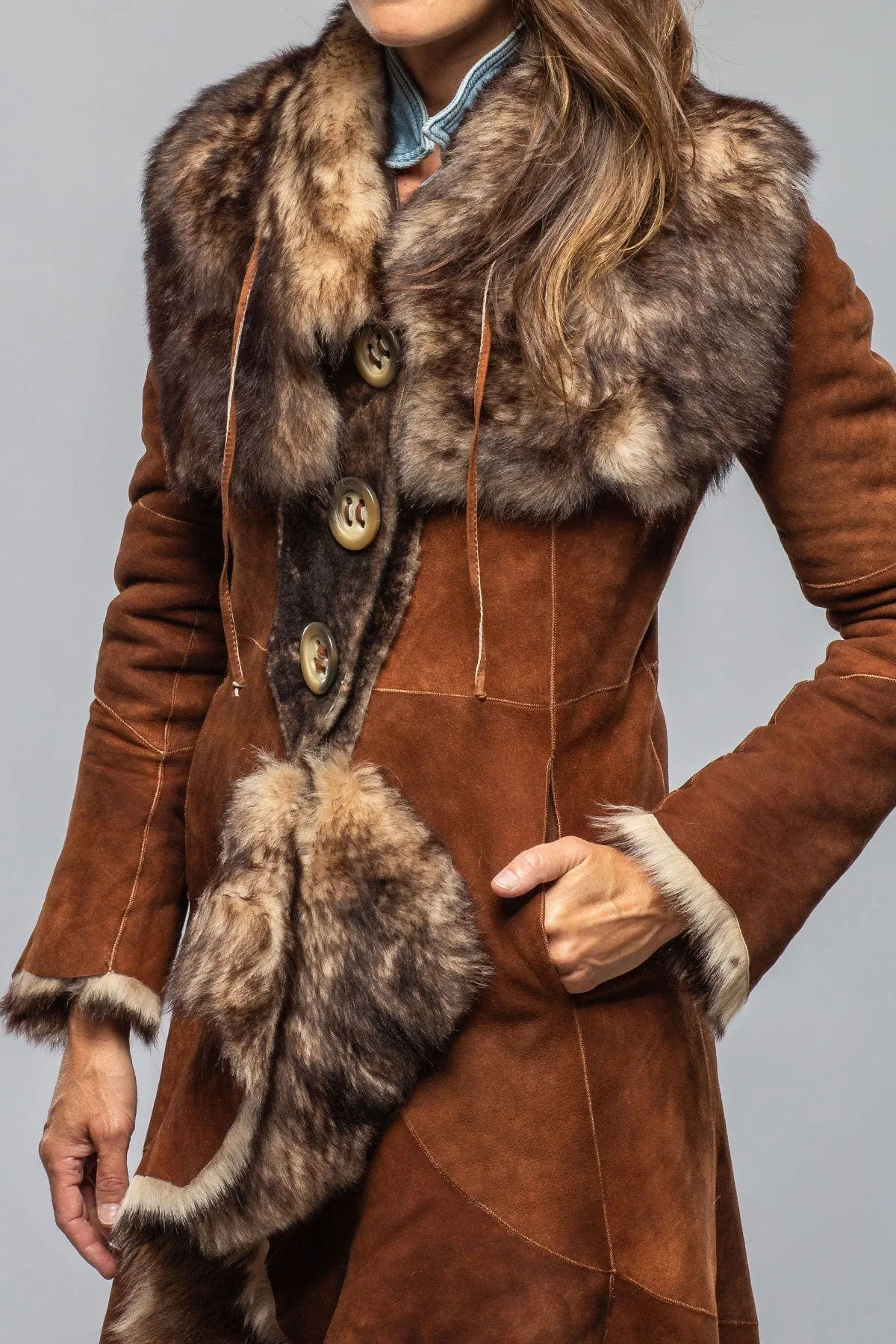 Wild Reversible Long Shearling In Ranch Brown