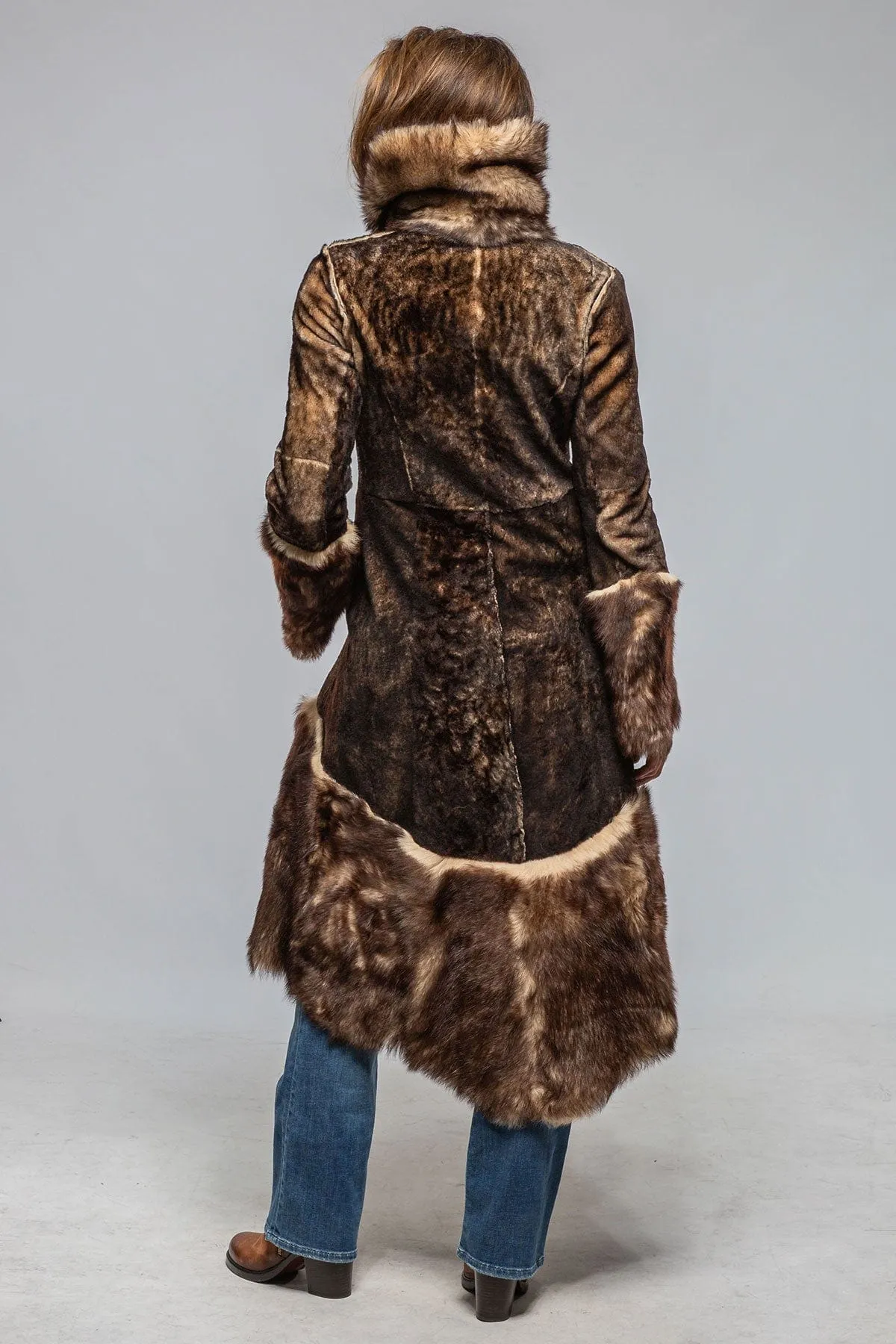 Wild Reversible Long Shearling In Ranch Brown