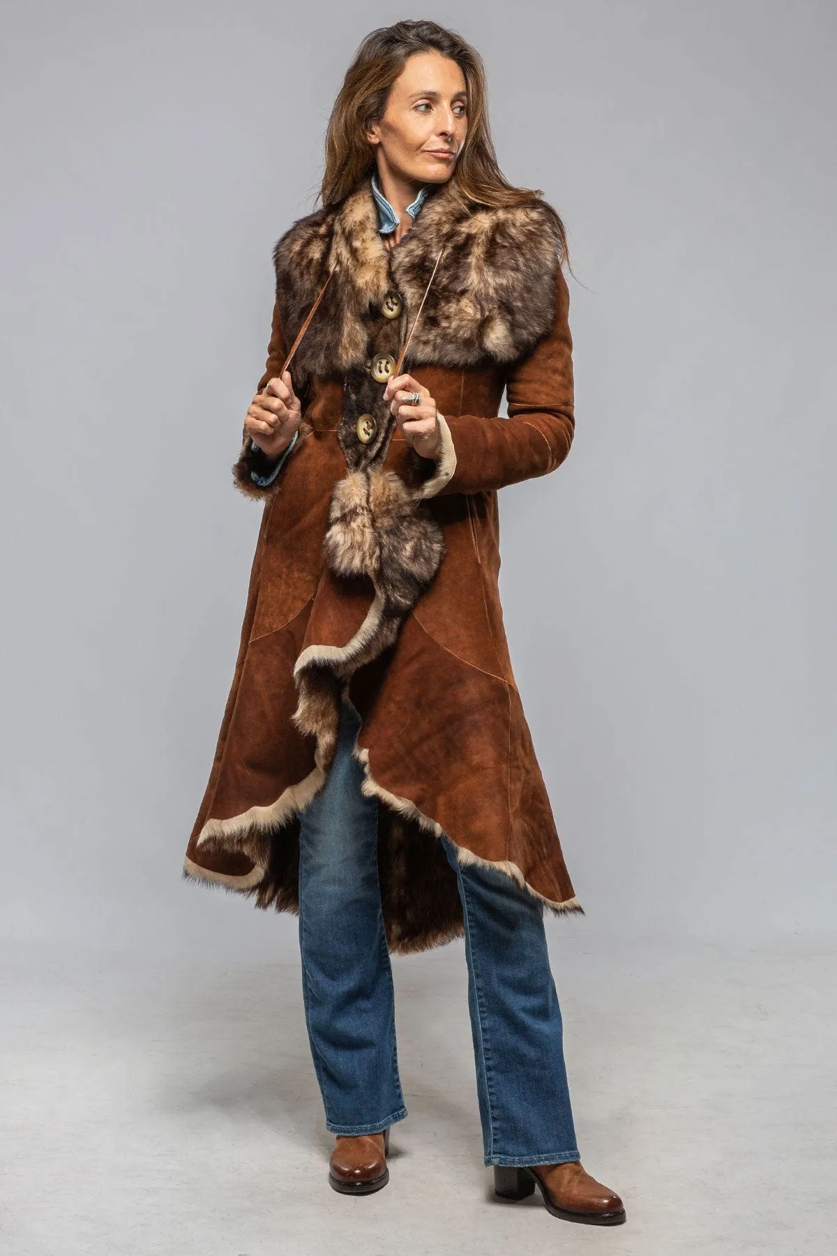 Wild Reversible Long Shearling In Ranch Brown